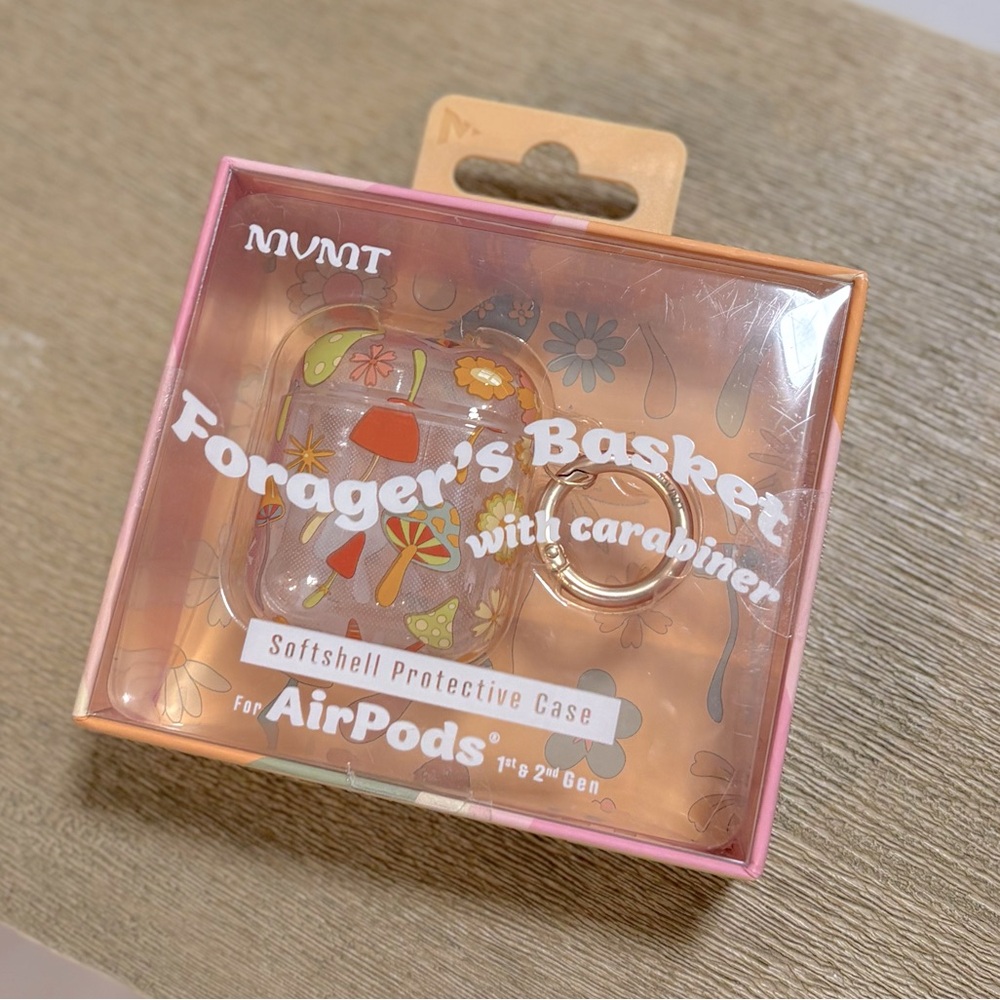 MVMT Forager's Basket AirPods Case with Carabiner